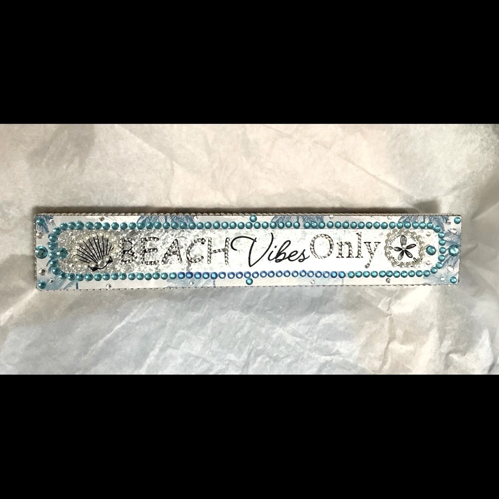 PLAQUE-ARTS & CRAFTS handcrafted embellished/bedazzled beachy vibe plaque/decor - Picture 7 of 8